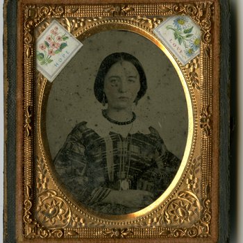 Ambrotype of an unidentified woman wearing a Union officer’s belt buckle, Monroe County, Kentucky