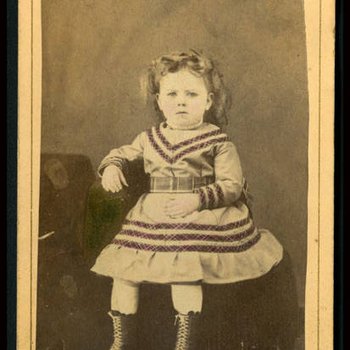 Full-length studio portrait of an unidentified girl, Jackson, Tenn.
