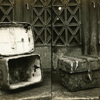 Santa Anna’s wine chest