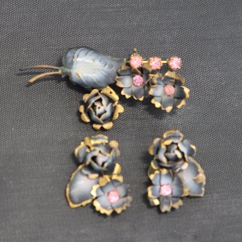 Set of Earrings and Broach