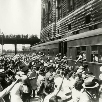 Crowd saying goodbye to men leaving for World War II from Union Station, Nashville, TN