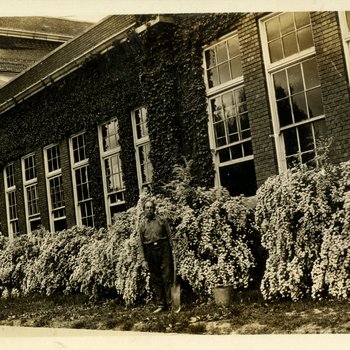 Groundskeeper, Undated