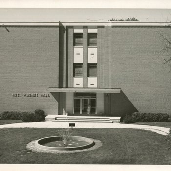 Hughes Hall - Fountain 3