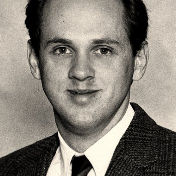 Dilger, John.1990