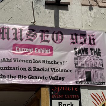 Photograph of Museo 956 Sign - 02