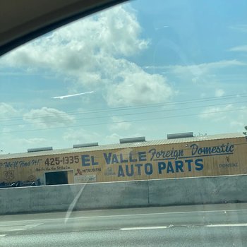 Photograph of El Valle Auto Parts