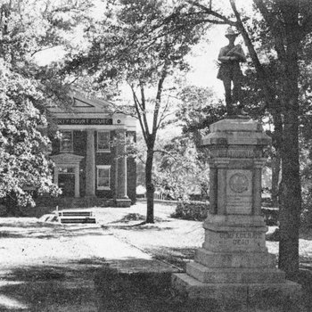 Monument to Confederate Soldiers in Amelia, Virginia