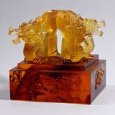 Glass dragon sculpture by Tittot, 2018 gift to the President's Office from Mien-Chie Hung, PhD