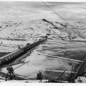 View of Coulee Dam and Lake Roosevelt