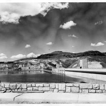 View of Coulee Dam and Lake Roosevelt 2