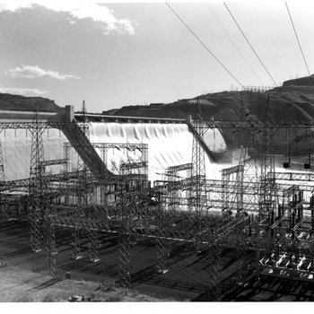 Right Switchyard, Grand Coulee Dam