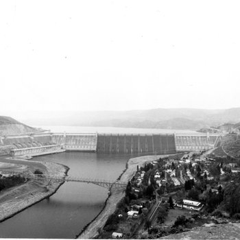 View of Grand Coulee Dam from Crown Point