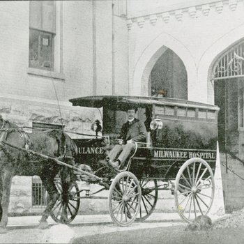Horse-drawn ambulance, 1913