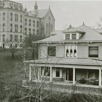 Milwaukee Hospital grounds, 1924