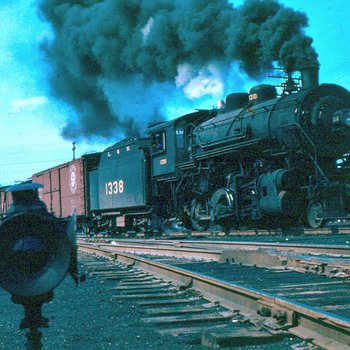 L&N Engine 1338 & Train