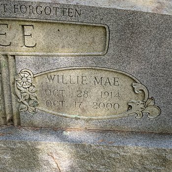 Lee Cemetery Headstones