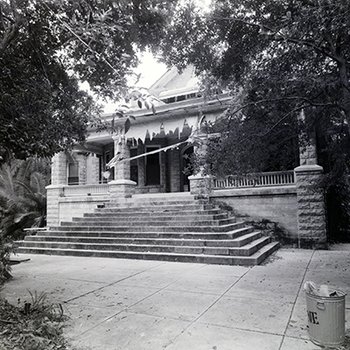 Biglow-Helms Mansion