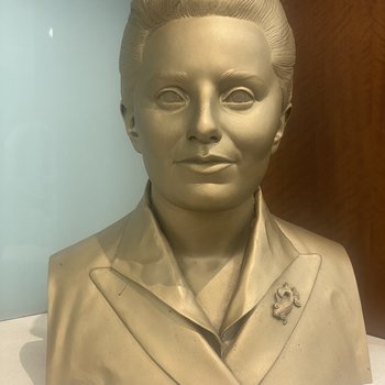 Bust of Yolanda Barco