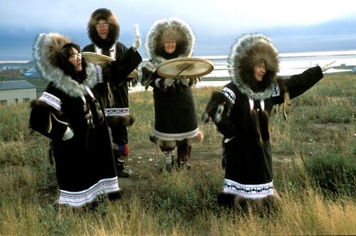 modern inuit dancers