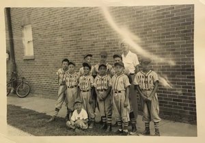 Thomas_JG_Sr_little_league_baseball