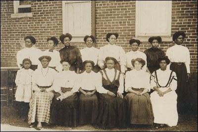 Mississippi Industrial College, unidentified class, 1908