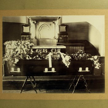 Funerary photograph