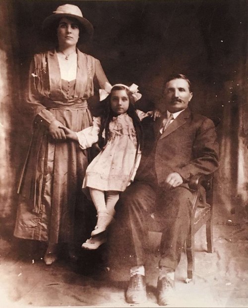 Rosie Showah Shamoun, circa 1917, with her parents